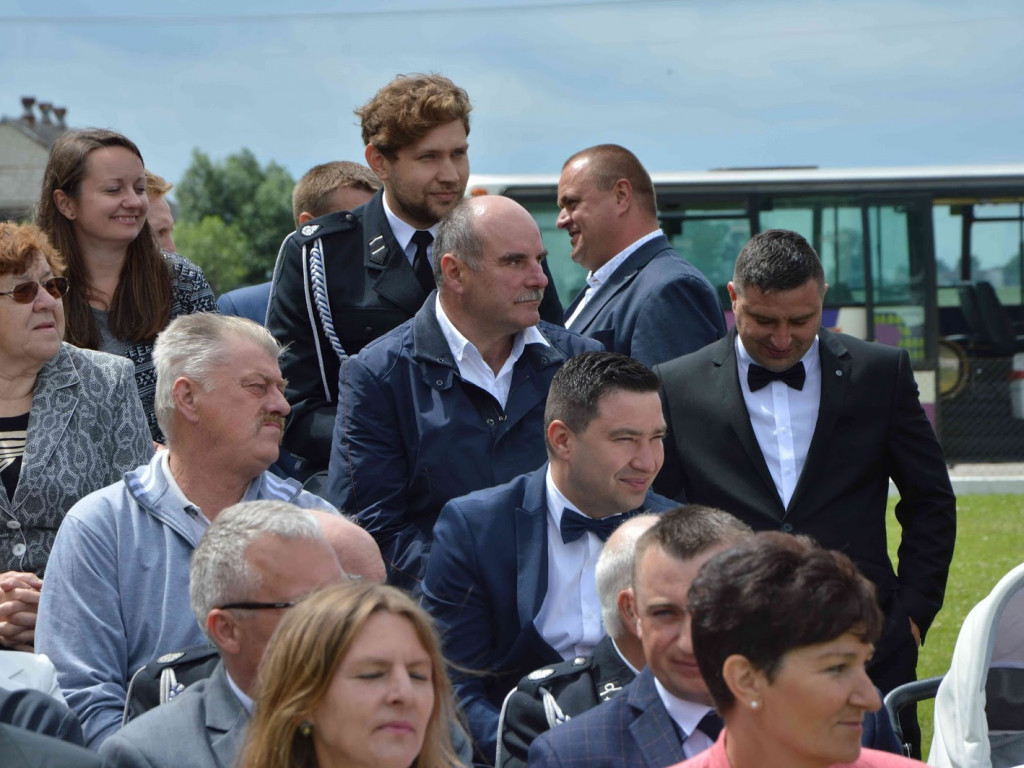 Racice; Uroczystości nadania imienia Niepublicznej Szkole Podstawowej w Racicach
