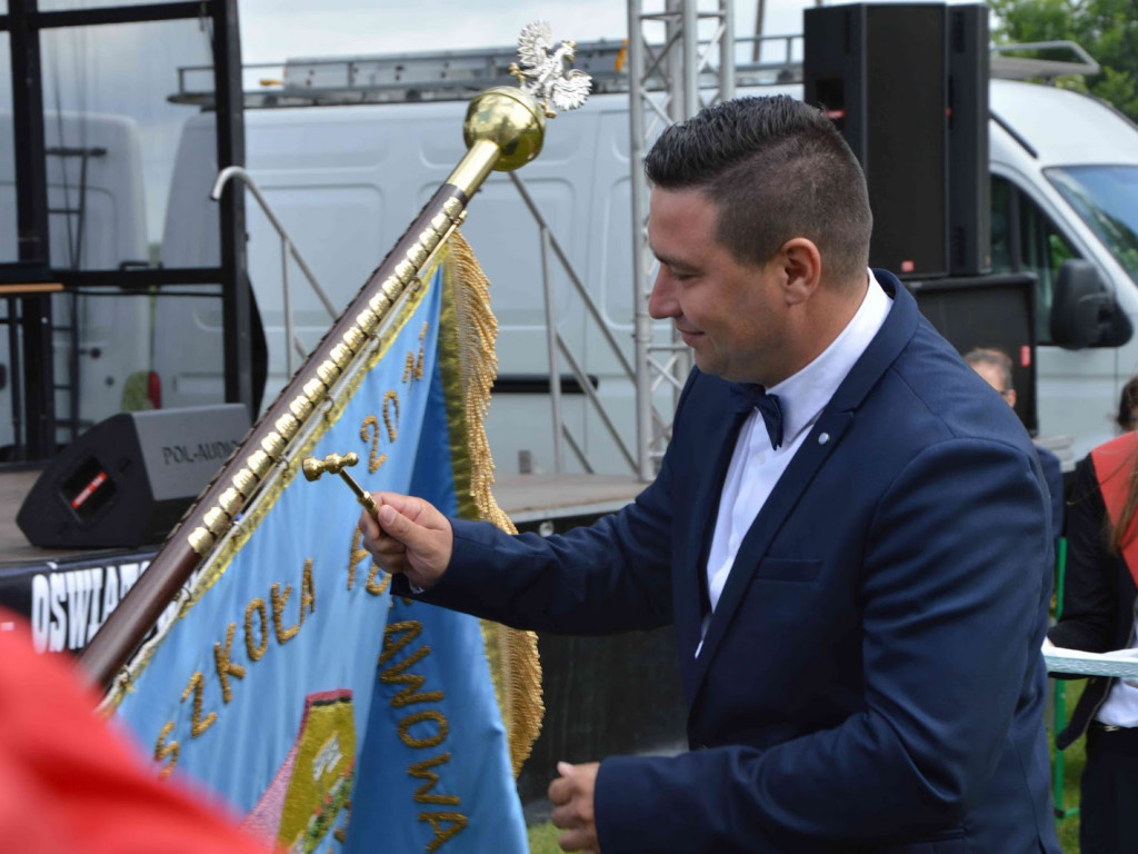 Racice; Uroczystości nadania imienia Niepublicznej Szkole Podstawowej w Racicach