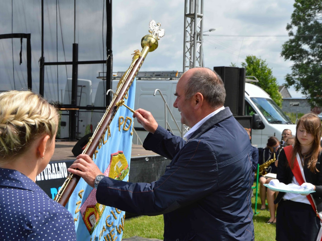 Racice; Uroczystości nadania imienia Niepublicznej Szkole Podstawowej w Racicach