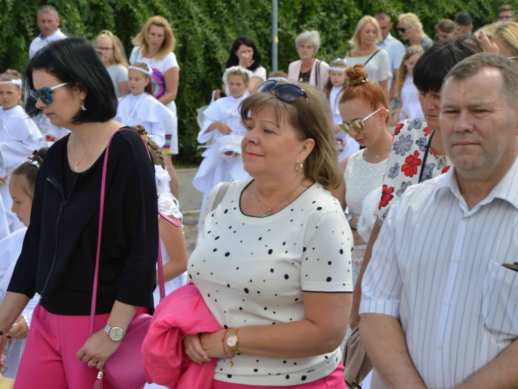 Wielka manifestacja chrześcijańskiej wiary.Tłumy kruszwiczan w procesji Bożego Ciała [GALERIA]