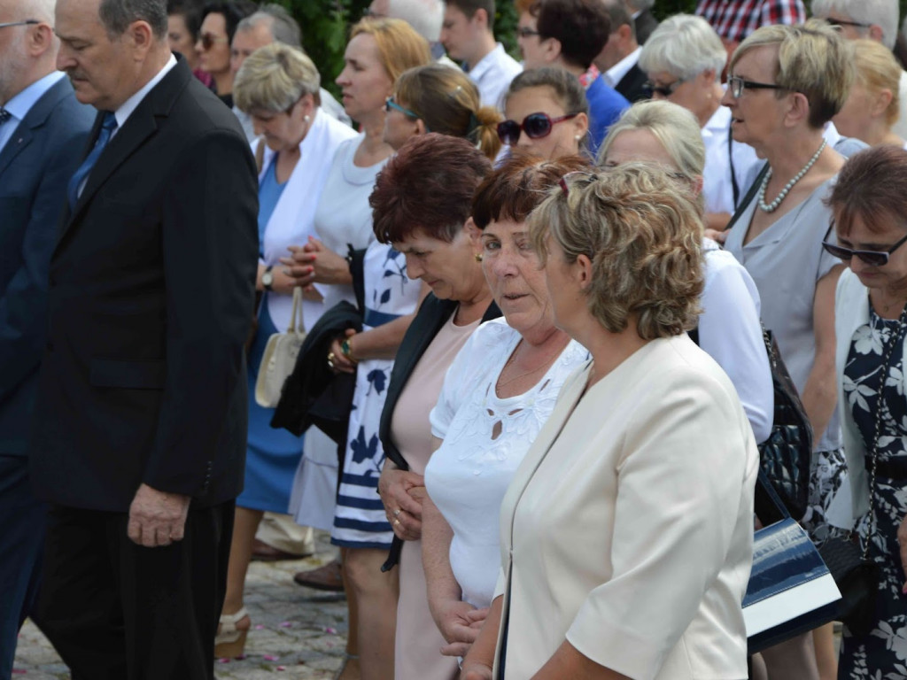 Wielka manifestacja chrześcijańskiej wiary.Tłumy kruszwiczan w procesji Bożego Ciała [GALERIA]