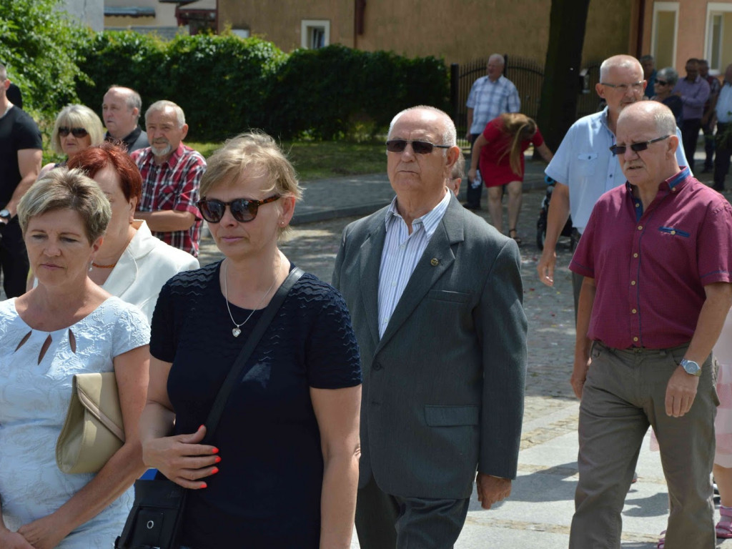 Wielka manifestacja chrześcijańskiej wiary.Tłumy kruszwiczan w procesji Bożego Ciała [GALERIA]