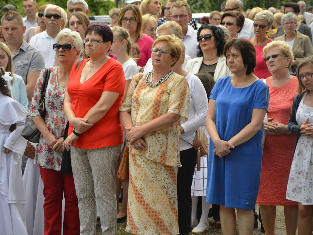 Wielka manifestacja chrześcijańskiej wiary.Tłumy kruszwiczan w procesji Bożego Ciała [GALERIA]