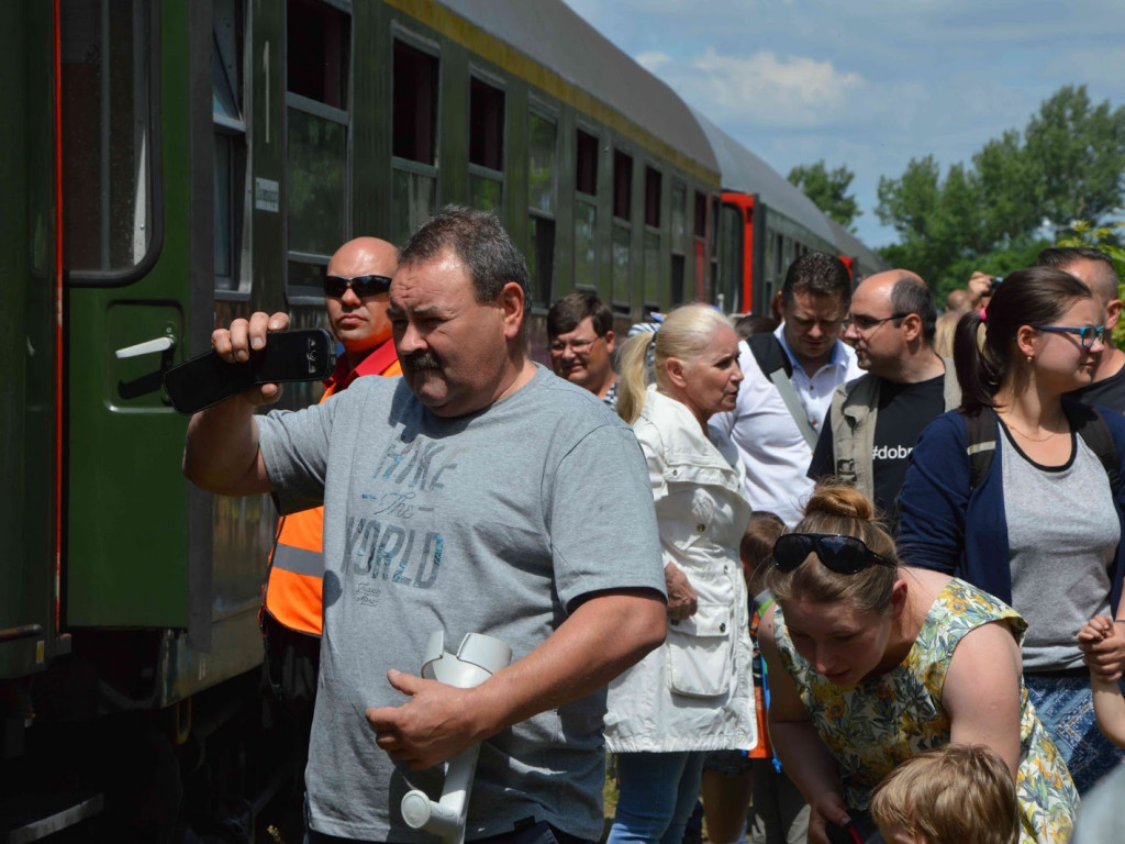 Dawny dworzec w Kruszwicy znów ożył. Do miasta przyjechał 