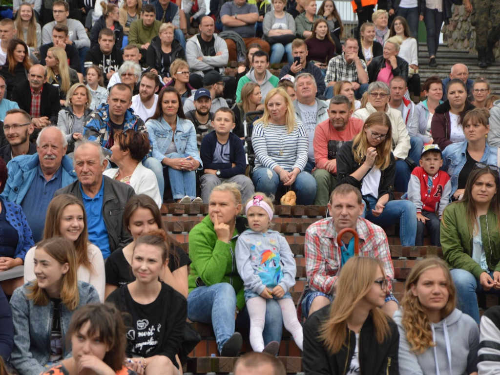 Kabaret Nowaki atrakcją wieczoru. Kruszwiczanie rozbawieni do łez [GALERIA]