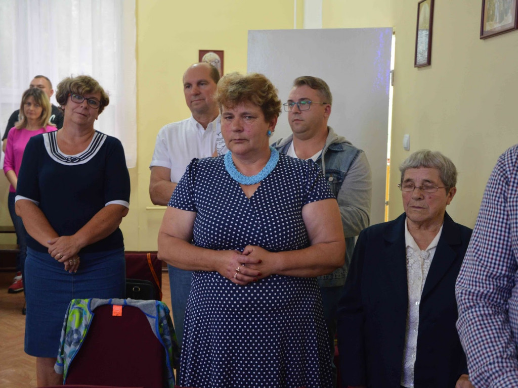 Szarlej: Mieszkańcy wsi pożegnali się z księdzem Łukaszem Staniszewskim [GALERIA+VIDEO]