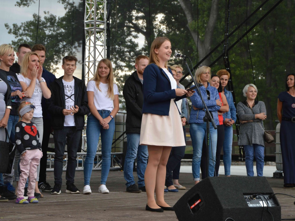 Nagrodzili uczestników gry terenowej 