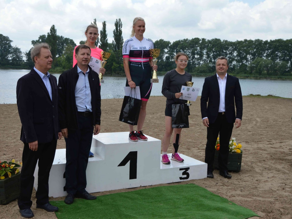 Aquathlon Kruszwica 2017 wyniki: Zwycięzcami Agnieszka Kostyra i Mariusz Jurkiewicz [ZDJĘCIA+VIDEO]