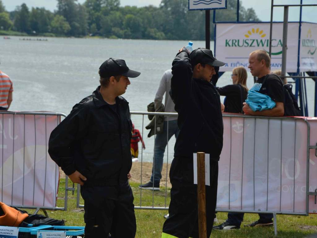 Aquathlon Kruszwica 2017: Zawodnicy pokonują liczący pięć kilometrów bieg! [FOTO]