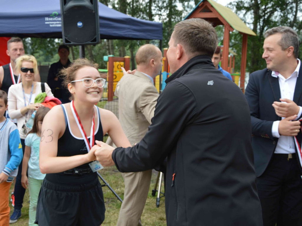 Aquathlon Kruszwica 2017: Zawodnicy pokonują liczący pięć kilometrów bieg! [FOTO]