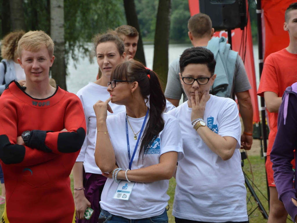 Aquathlon Kruszwica 2017: Zawodnicy pokonują liczący pięć kilometrów bieg! [FOTO]