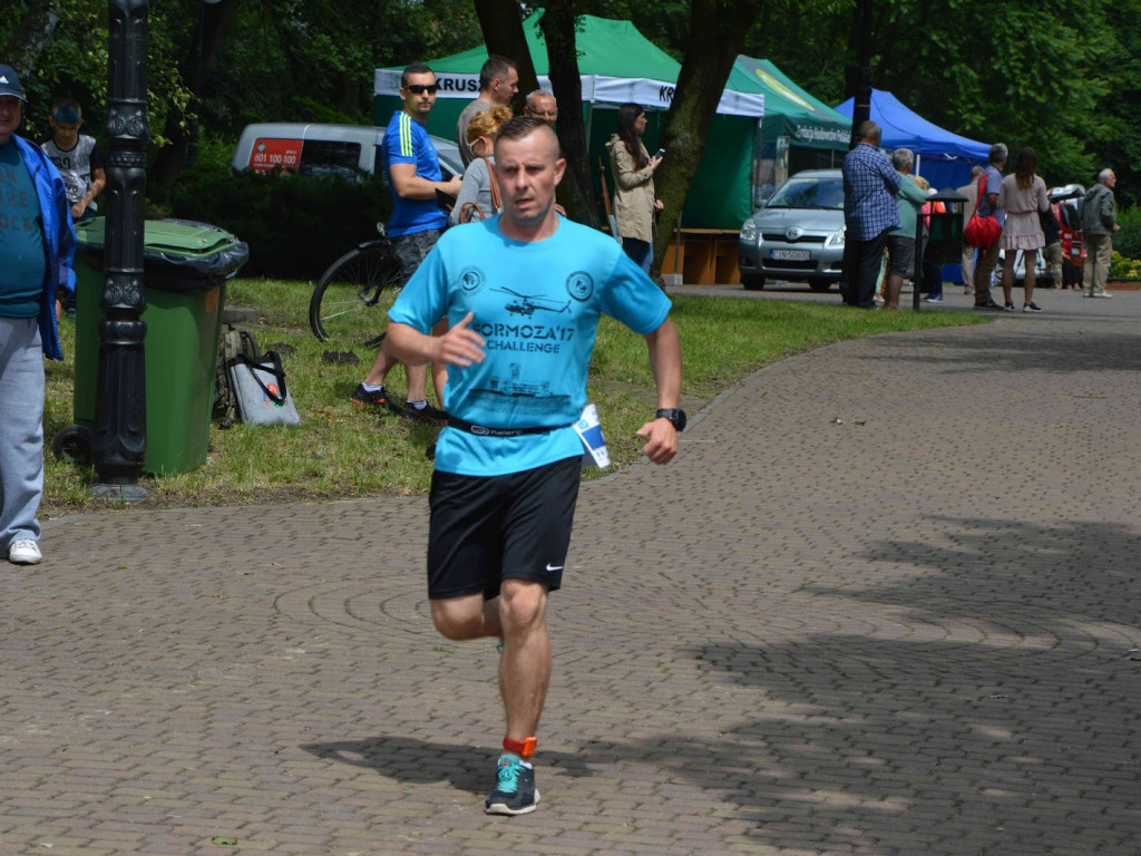 Aquathlon Kruszwica 2017: Zawodnicy pokonują liczący pięć kilometrów bieg! [FOTO]