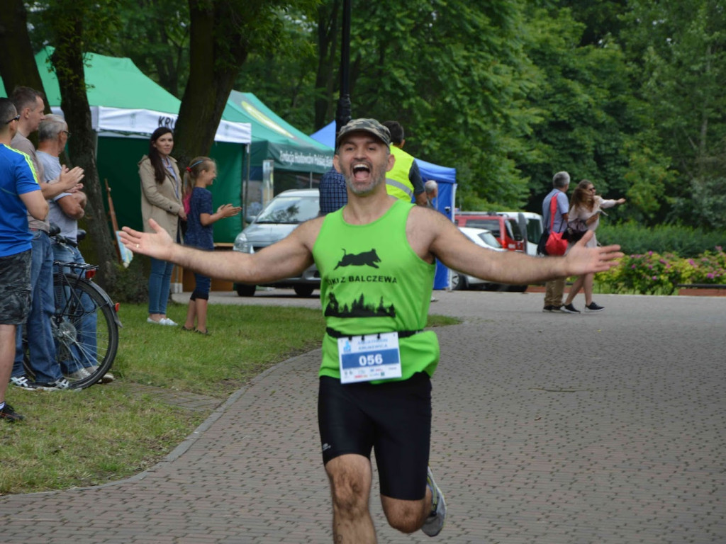 Aquathlon Kruszwica 2017: Zawodnicy pokonują liczący pięć kilometrów bieg! [FOTO]