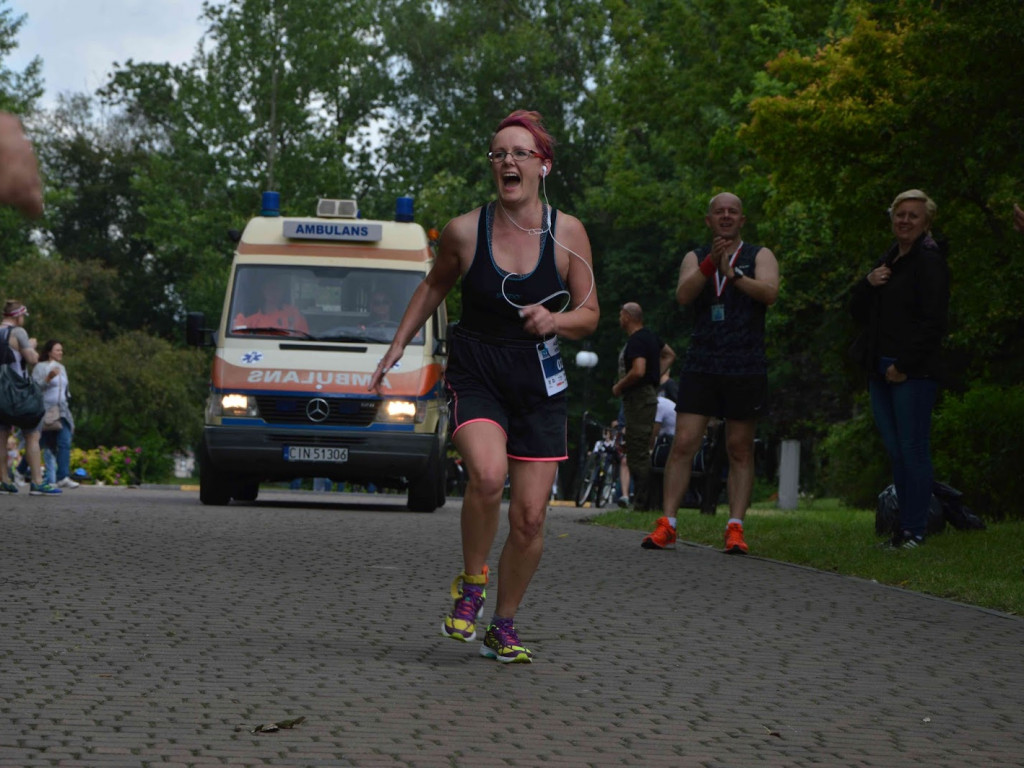 Aquathlon Kruszwica 2017: Zawodnicy pokonują liczący pięć kilometrów bieg! [FOTO]