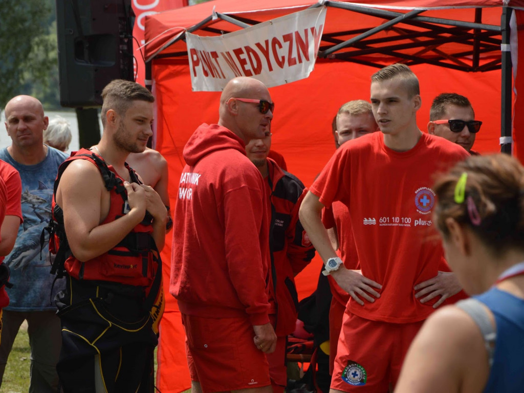 Aquathlon Kruszwica 2017: Zawodnicy pokonują liczący pięć kilometrów bieg! [FOTO]
