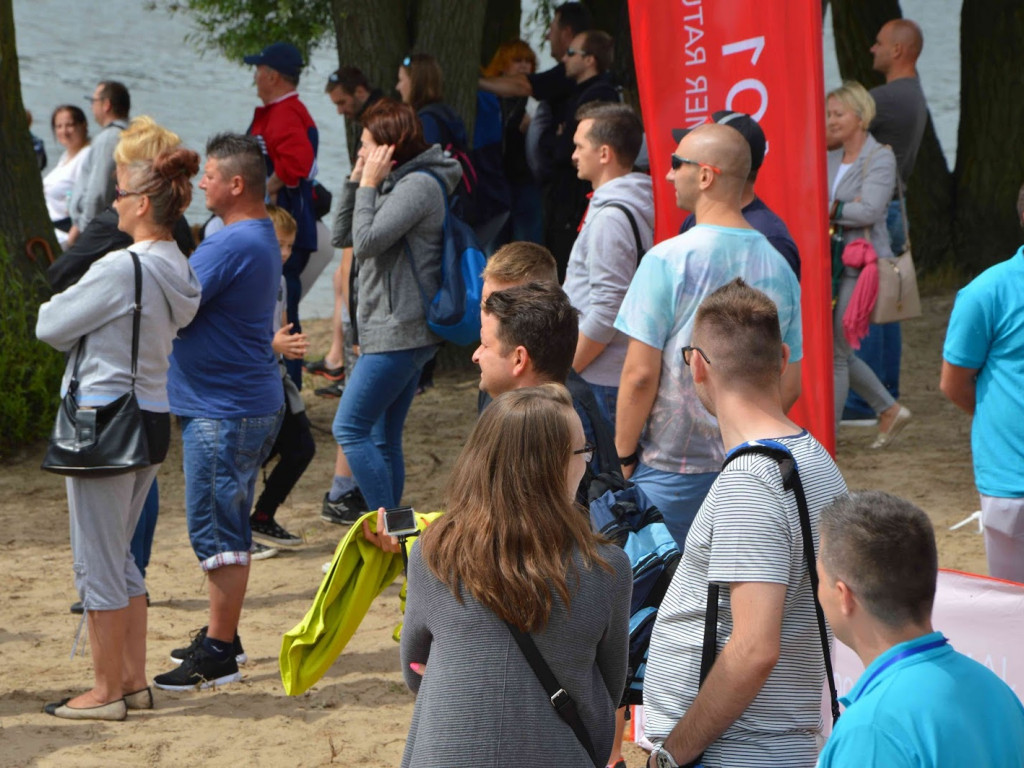 Aguathlon Kruszwica 2017: Zawodnicy rywalizują w wodzie [FOTO+VIDEO]