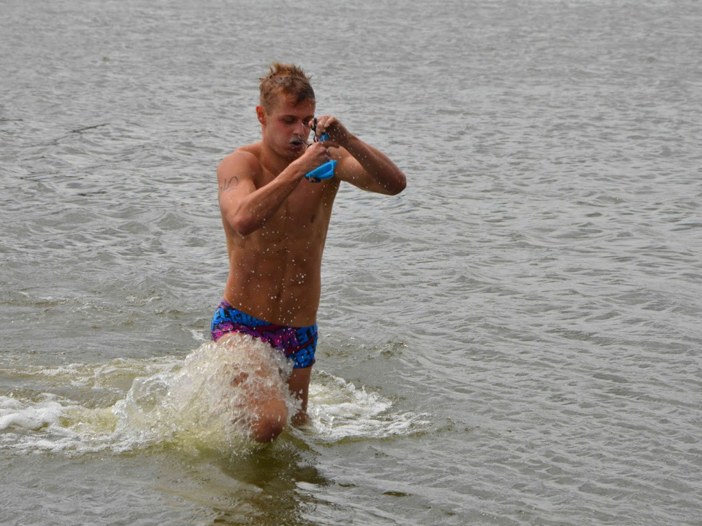 Aguathlon Kruszwica 2017: Zawodnicy rywalizują w wodzie [FOTO+VIDEO]