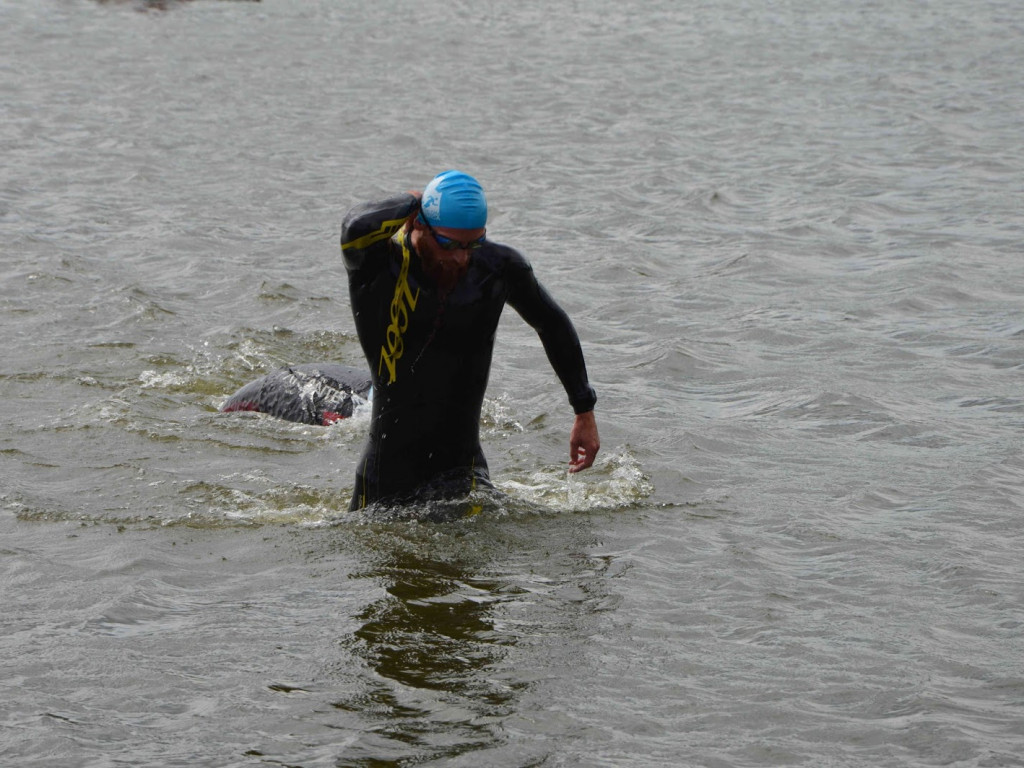 Aguathlon Kruszwica 2017: Zawodnicy rywalizują w wodzie [FOTO+VIDEO]