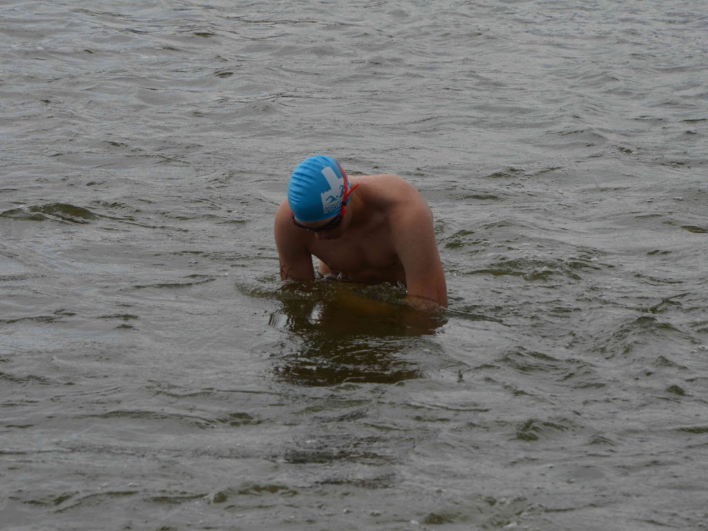 Aguathlon Kruszwica 2017: Zawodnicy rywalizują w wodzie [FOTO+VIDEO]