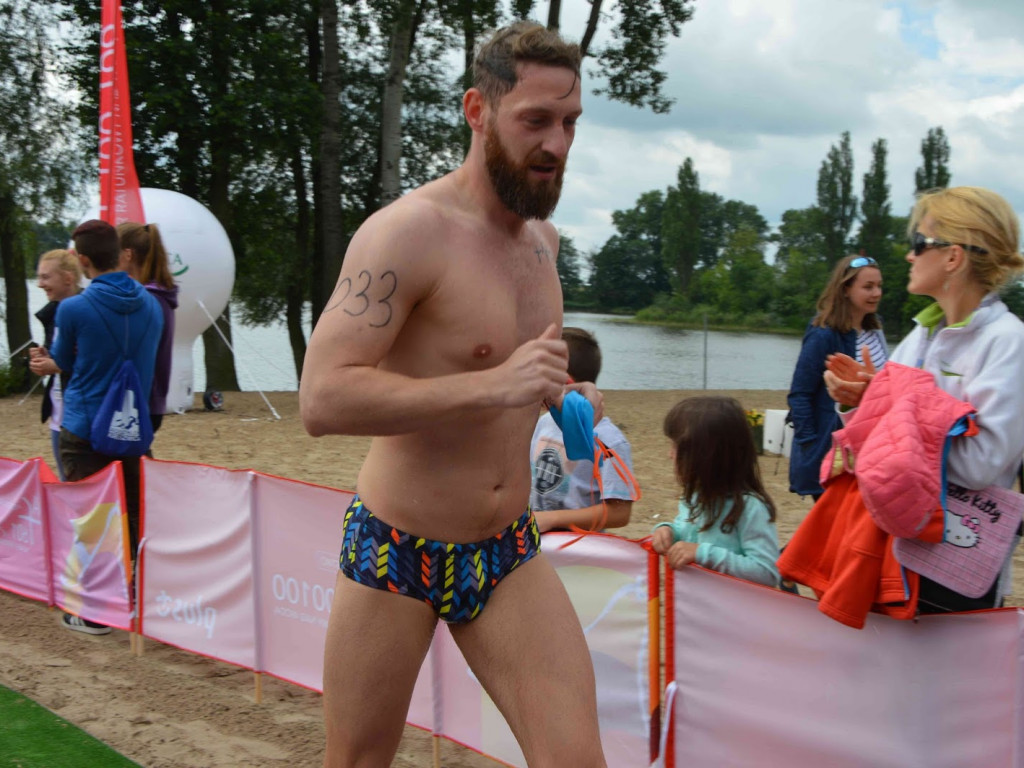 Aguathlon Kruszwica 2017: Zawodnicy rywalizują w wodzie [FOTO+VIDEO]
