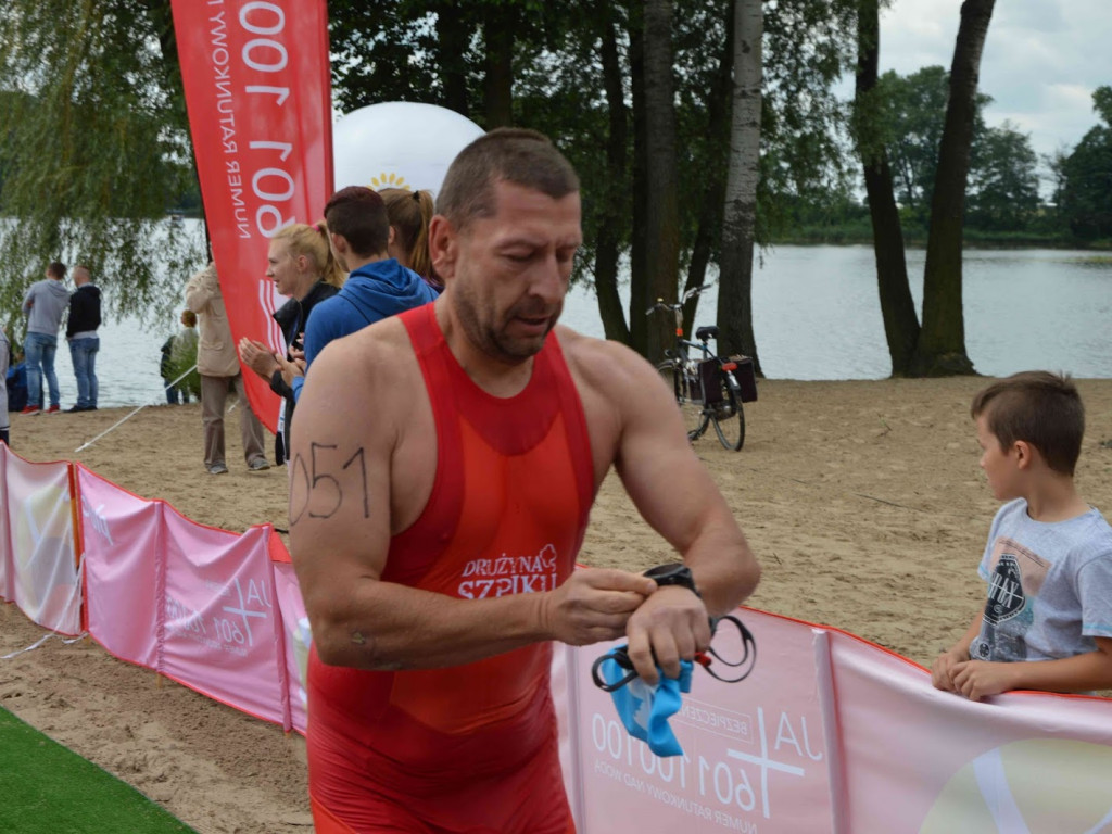 Aguathlon Kruszwica 2017: Zawodnicy rywalizują w wodzie [FOTO+VIDEO]