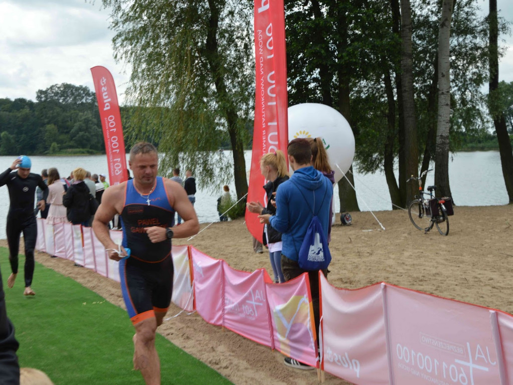 Aguathlon Kruszwica 2017: Zawodnicy rywalizują w wodzie [FOTO+VIDEO]