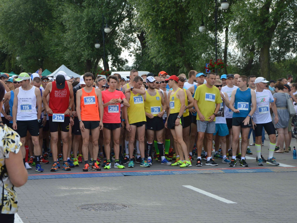Za nami Bieg Nowalijkowy: Uczestnicy rywalizowali na trasie 10 kilometrów! [VIDEO+FOTO]