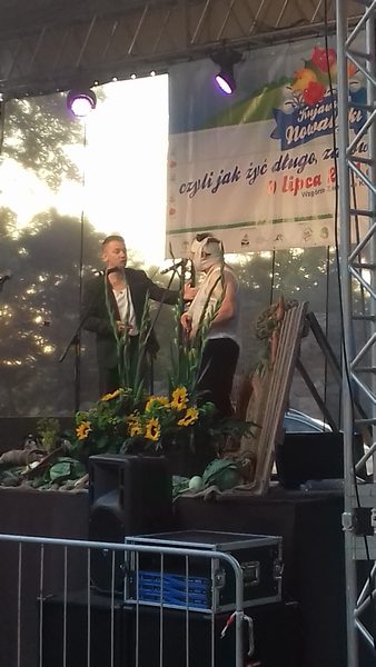 Na nowalijkach kruszwicką publiczność rozbawiał kabaret DKD [GALERIA]