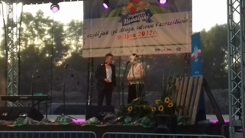 Na nowalijkach kruszwicką publiczność rozbawiał kabaret DKD [GALERIA]