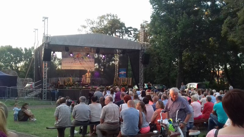 Na nowalijkach kruszwicką publiczność rozbawiał kabaret DKD [GALERIA]