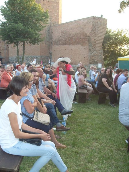 Na nowalijkach kruszwicką publiczność rozbawiał kabaret DKD [GALERIA]