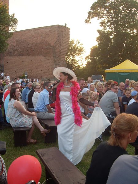 Na nowalijkach kruszwicką publiczność rozbawiał kabaret DKD [GALERIA]