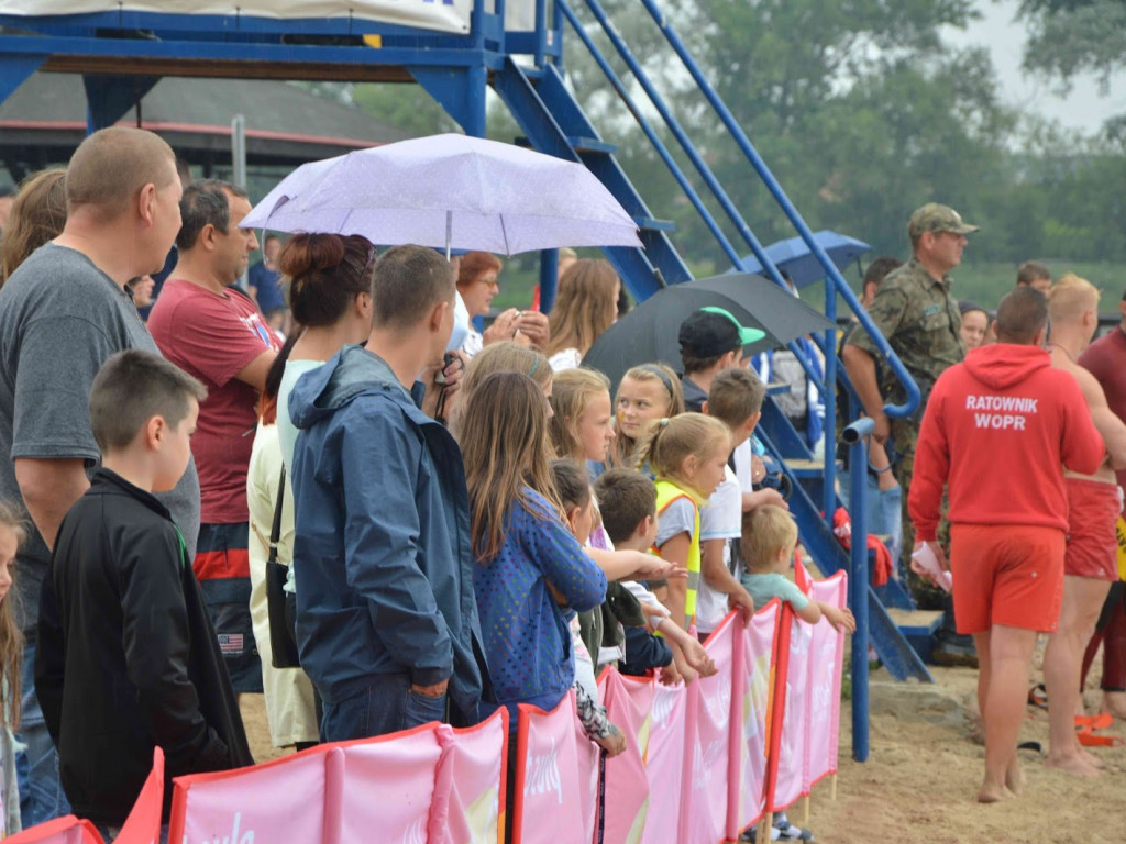 Dobiegła końca impreza plenerowa z pokazami na wodzie. Zobacz zdjęcia z atrakcji jakie przygotowano [FOTO]