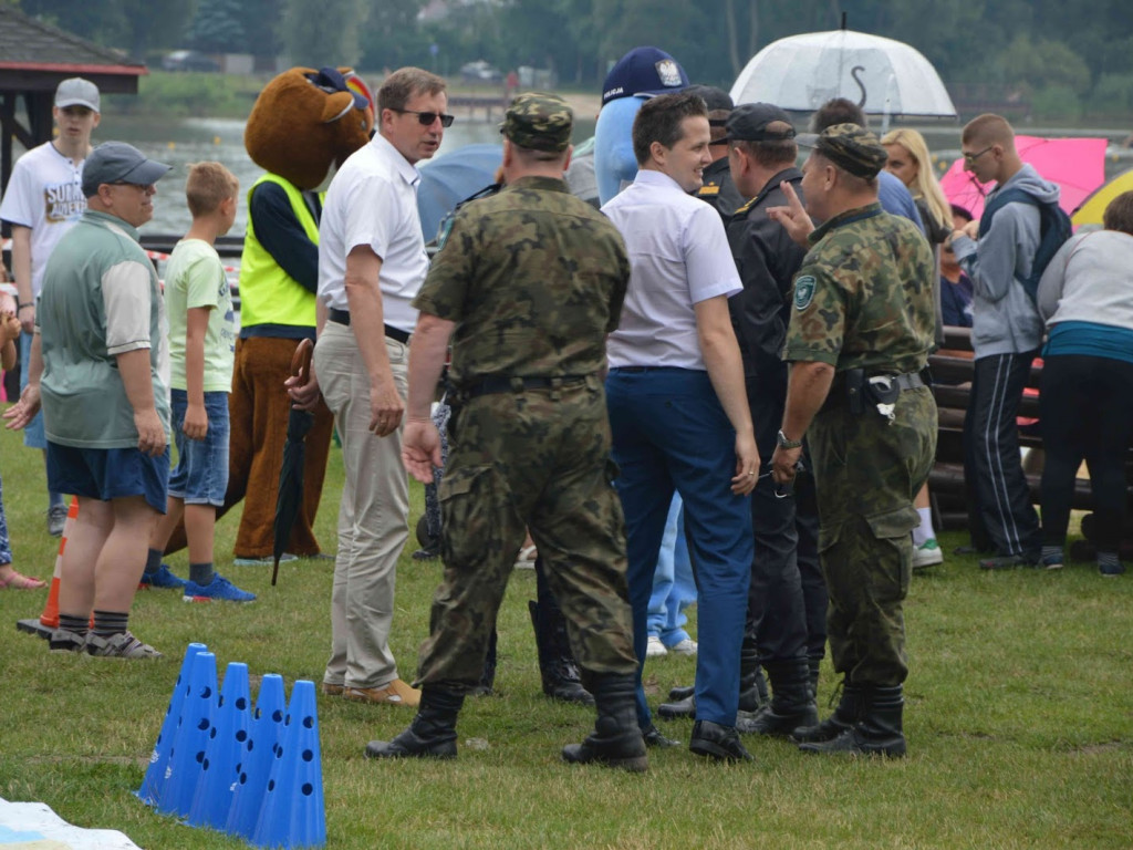 Dobiegła końca impreza plenerowa z pokazami na wodzie. Zobacz zdjęcia z atrakcji jakie przygotowano [FOTO]