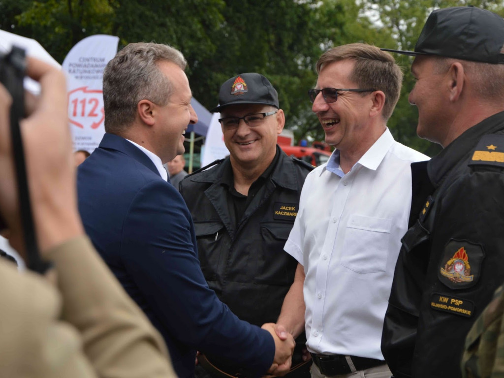 Dobiegła końca impreza plenerowa z pokazami na wodzie. Zobacz zdjęcia z atrakcji jakie przygotowano [FOTO]