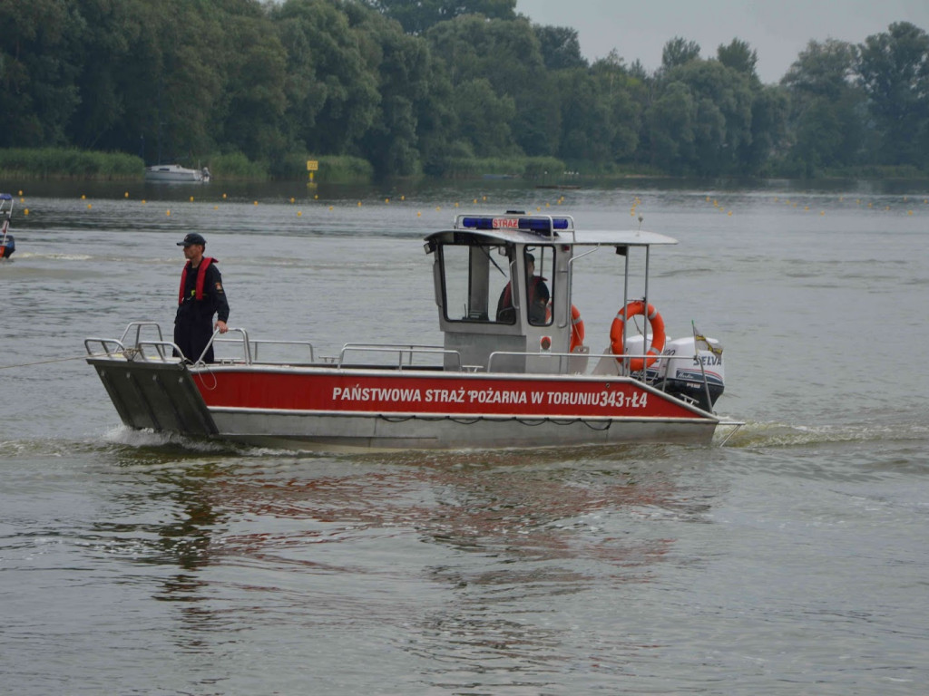 Służby wspólnie przeprowadziły pokazy na wodzie [ZDJĘCIA+VIDEO]