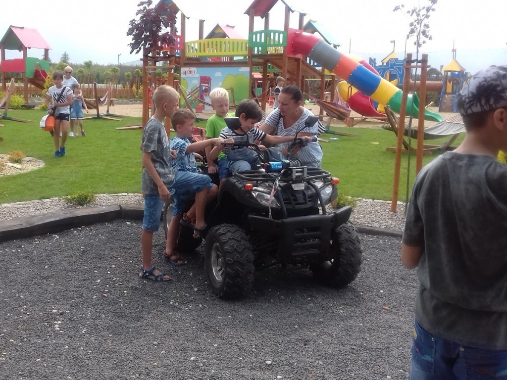 Świetlica w Chełmcach zorganizowała wycieczkę do Papowa Toruńskiego [FOTO]