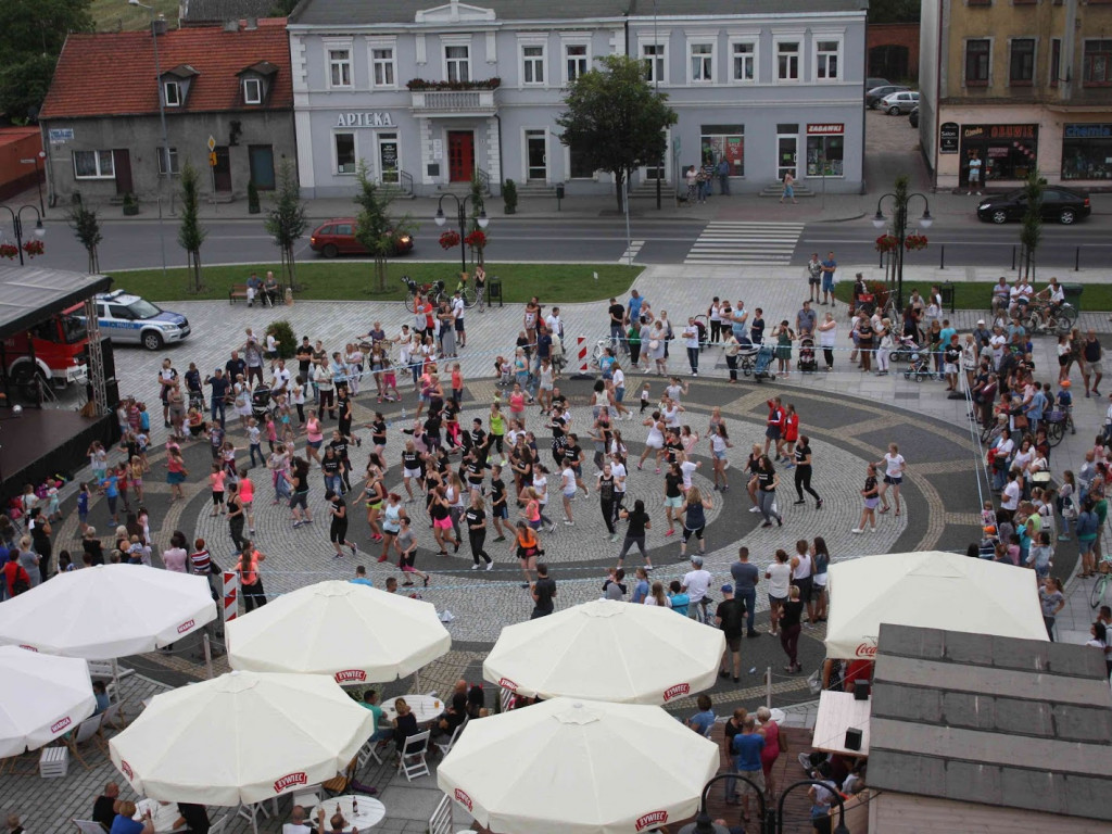 Wielkie nocne Dirty Dancing w Kruszwicy. Zobacz zdjęcia z maratonu zumby!