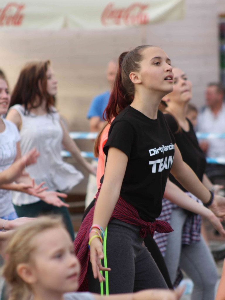 Wielkie nocne Dirty Dancing w Kruszwicy. Zobacz zdjęcia z maratonu zumby!