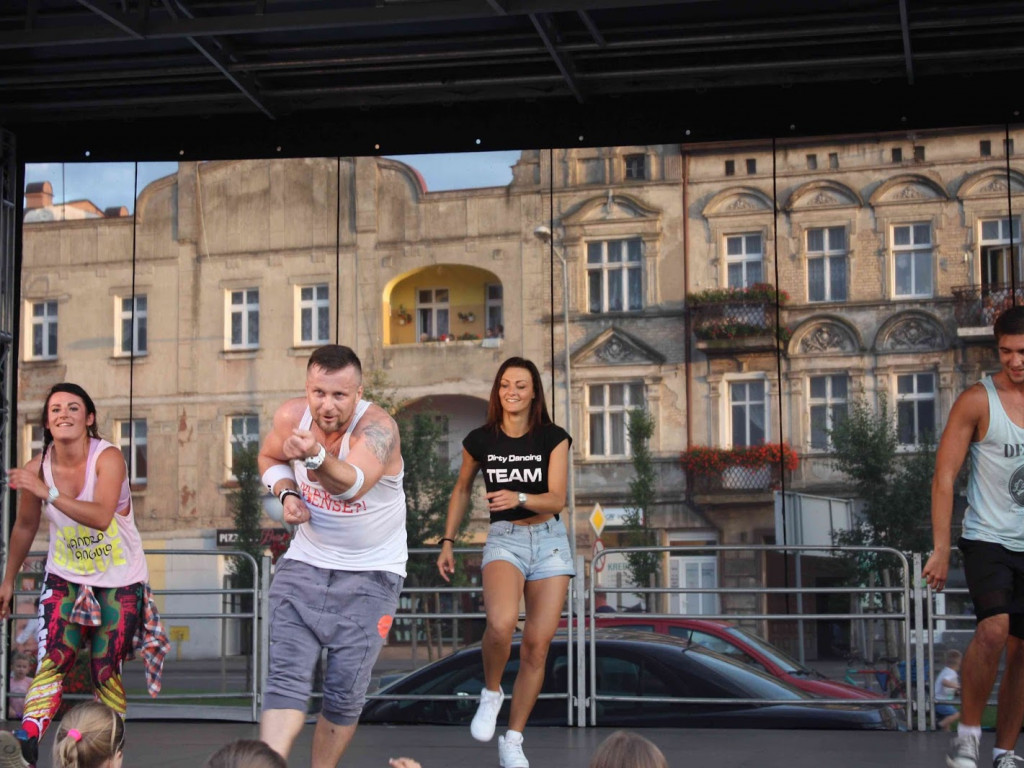Wielkie nocne Dirty Dancing w Kruszwicy. Zobacz zdjęcia z maratonu zumby!