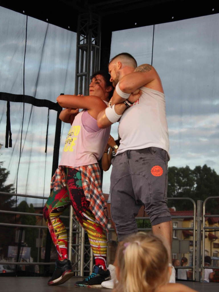 Wielkie nocne Dirty Dancing w Kruszwicy. Zobacz zdjęcia z maratonu zumby!
