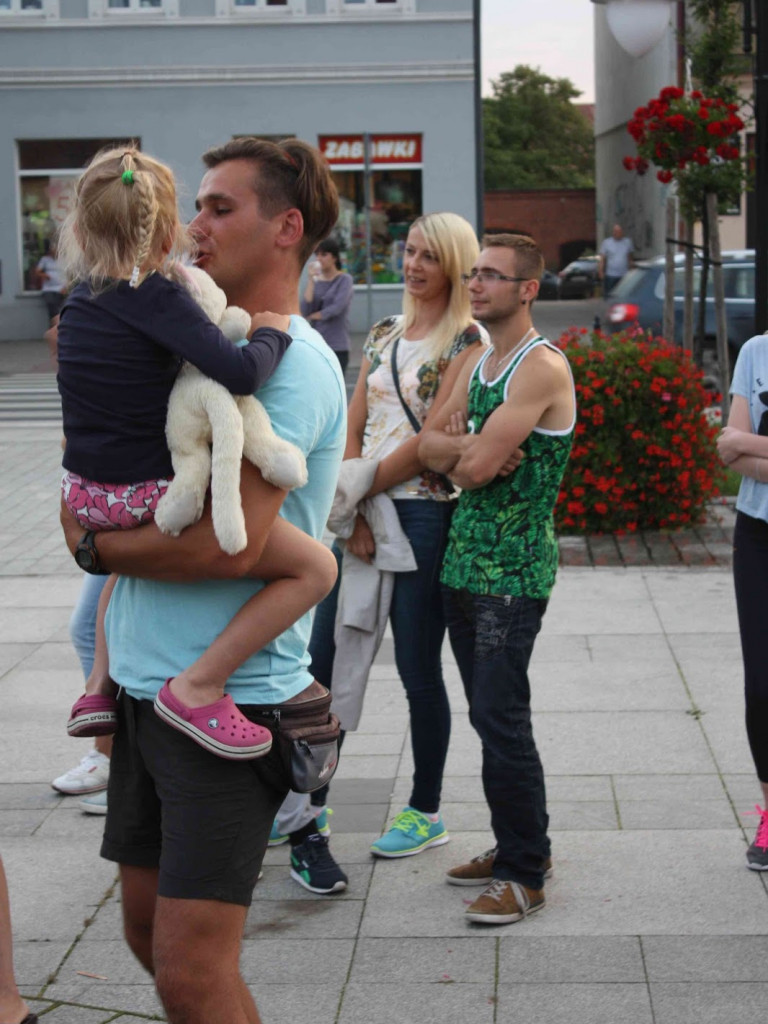 Wielkie nocne Dirty Dancing w Kruszwicy. Zobacz zdjęcia z maratonu zumby!