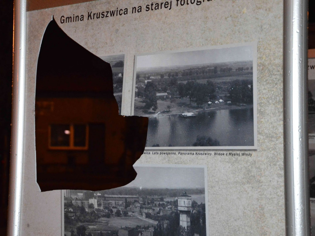 Skutki burzy: Część wystawy historycznej zniszczona [ZDJĘCIA]