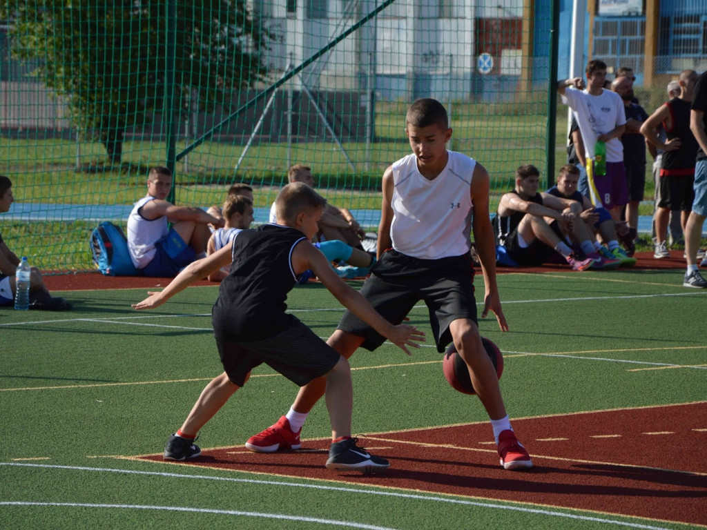  I edycja Streetball: Młodzi koszykarze rywalizowali w Kruszwicy [ZDJĘCIA]