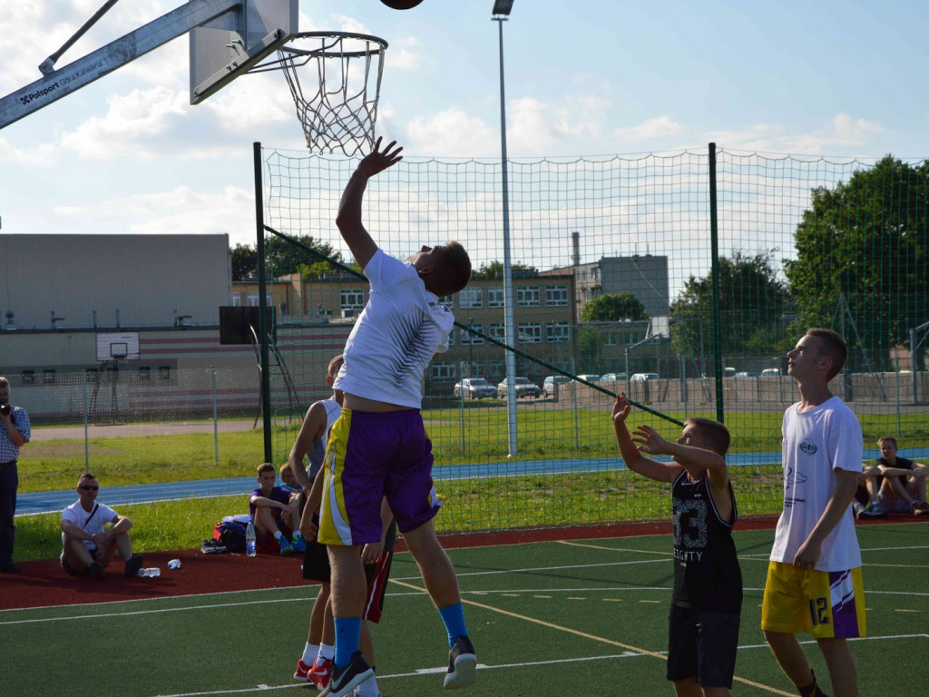  I edycja Streetball: Młodzi koszykarze rywalizowali w Kruszwicy [ZDJĘCIA]