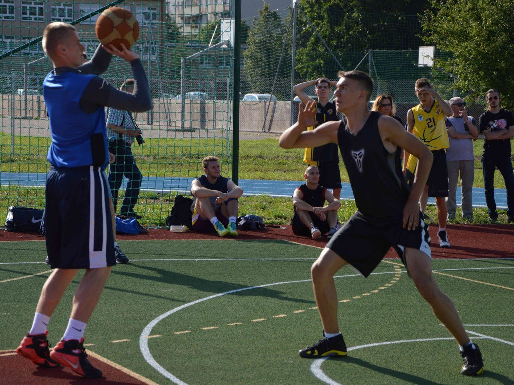  I edycja Streetball: Młodzi koszykarze rywalizowali w Kruszwicy [ZDJĘCIA]