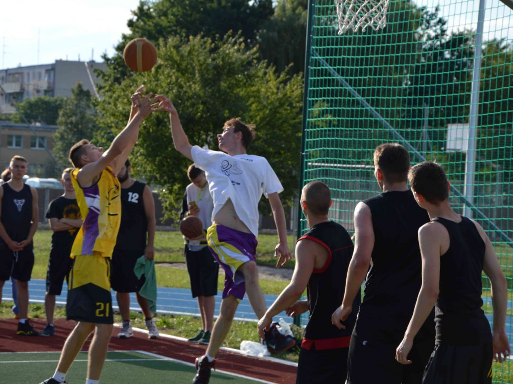  I edycja Streetball: Młodzi koszykarze rywalizowali w Kruszwicy [ZDJĘCIA]