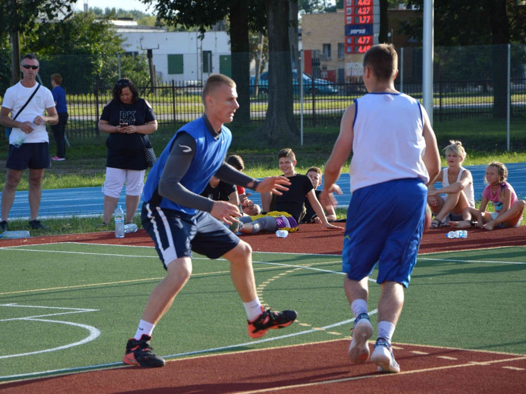  I edycja Streetball: Młodzi koszykarze rywalizowali w Kruszwicy [ZDJĘCIA]