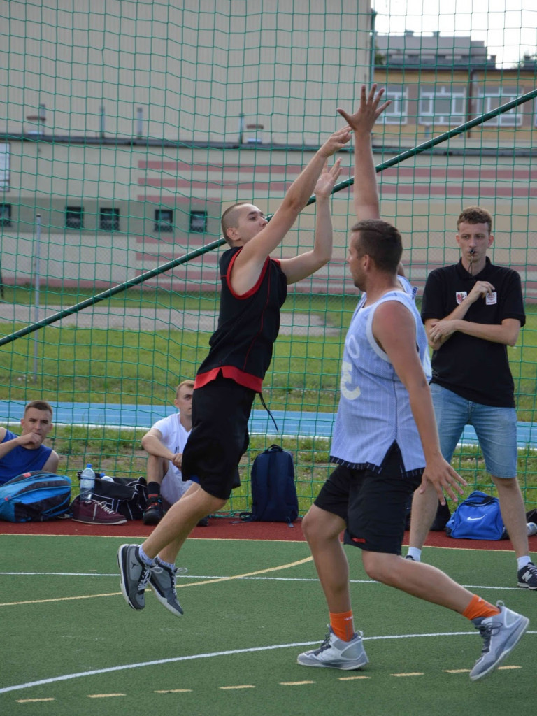  I edycja Streetball: Młodzi koszykarze rywalizowali w Kruszwicy [ZDJĘCIA]