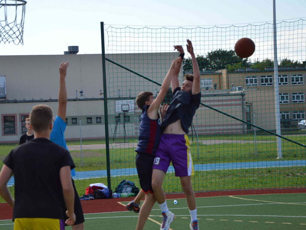  I edycja Streetball: Młodzi koszykarze rywalizowali w Kruszwicy [ZDJĘCIA]